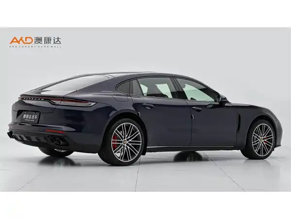 Porsche Panamera 2024