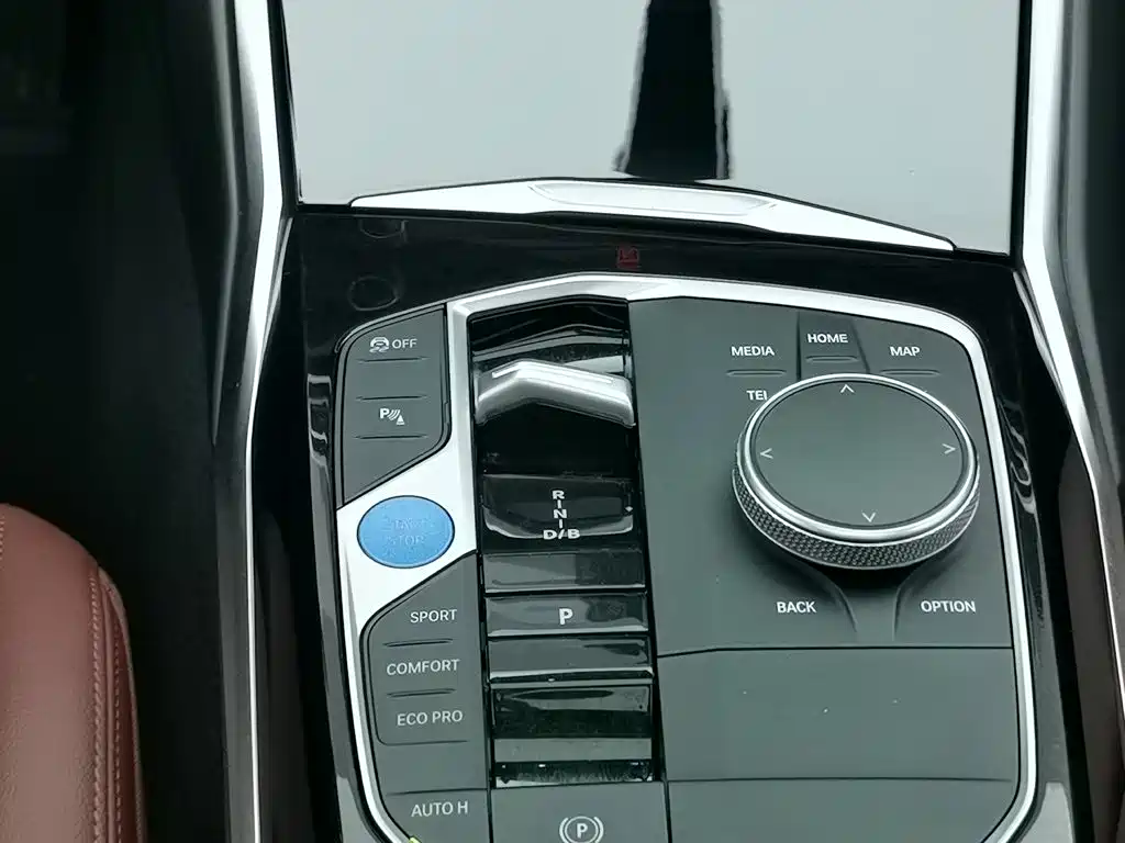 BMW i3 2023 — фото 13