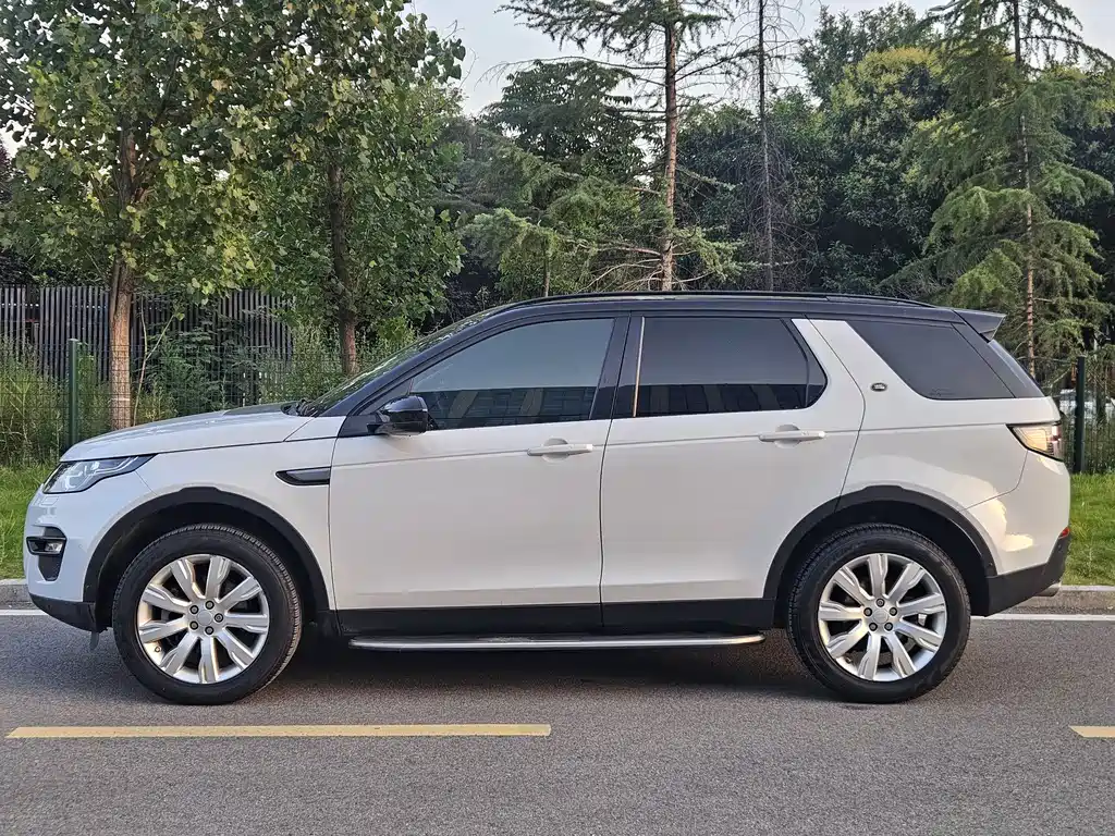 Land Rover Discovery Sport 2017 — фото 3