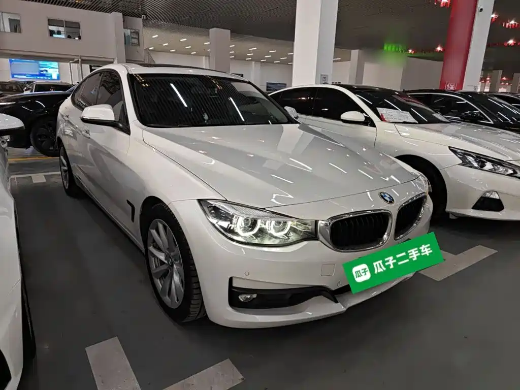 BMW 3 Series GT 2018 — фото 22