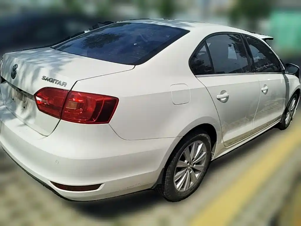 Volkswagen Sagitar 2015 — фото 12
