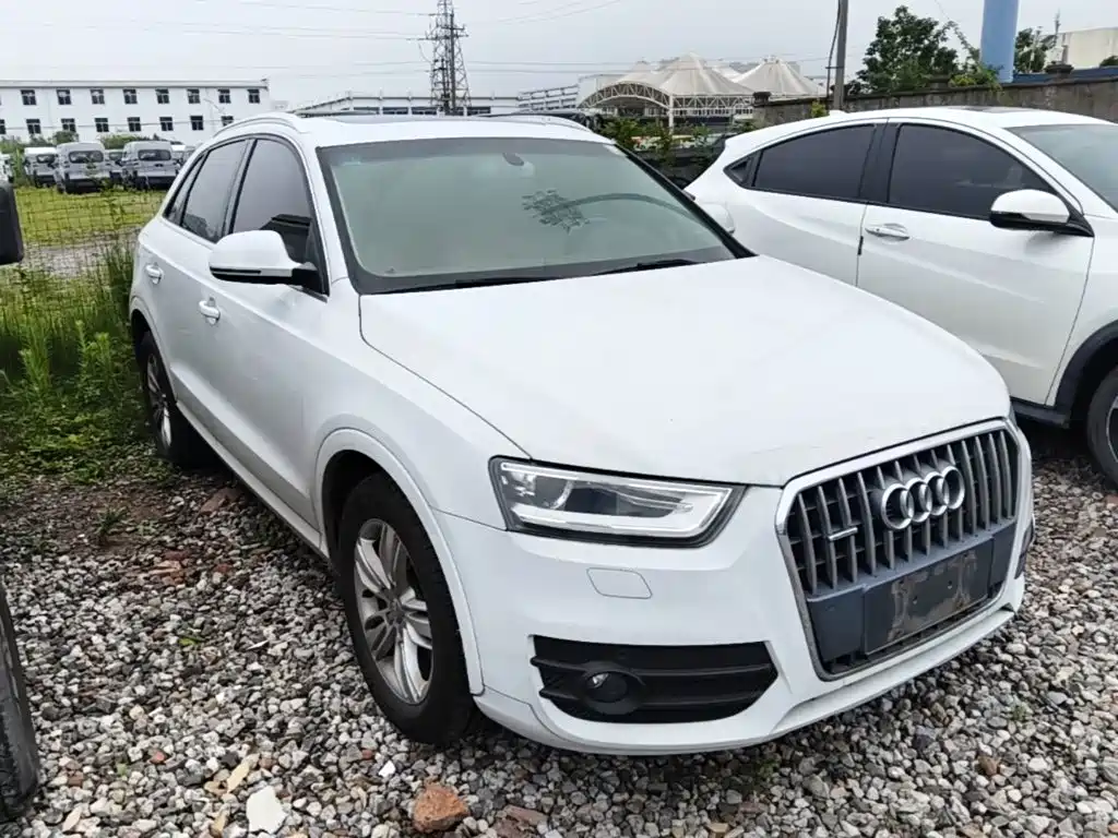 Audi Q3 2015