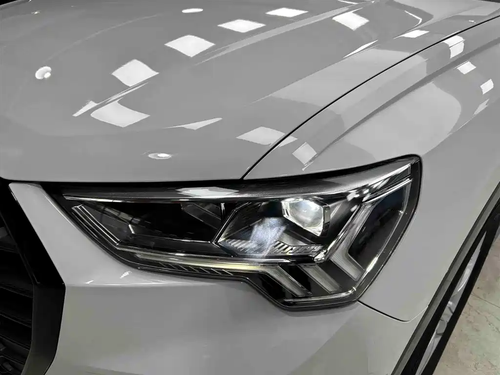 Audi Q3 2022 — фото 18