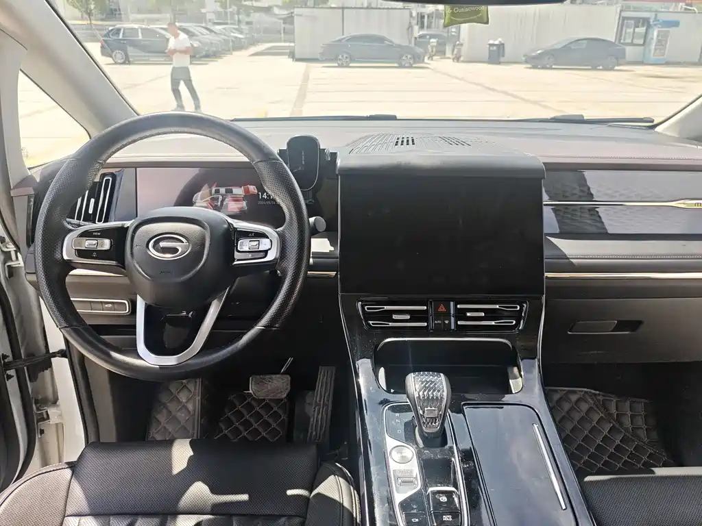 GAC Motor Trumpchi M8 2023 — фото 10
