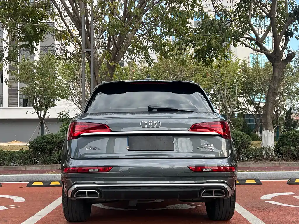 Audi Q5L 2022 — фото 8