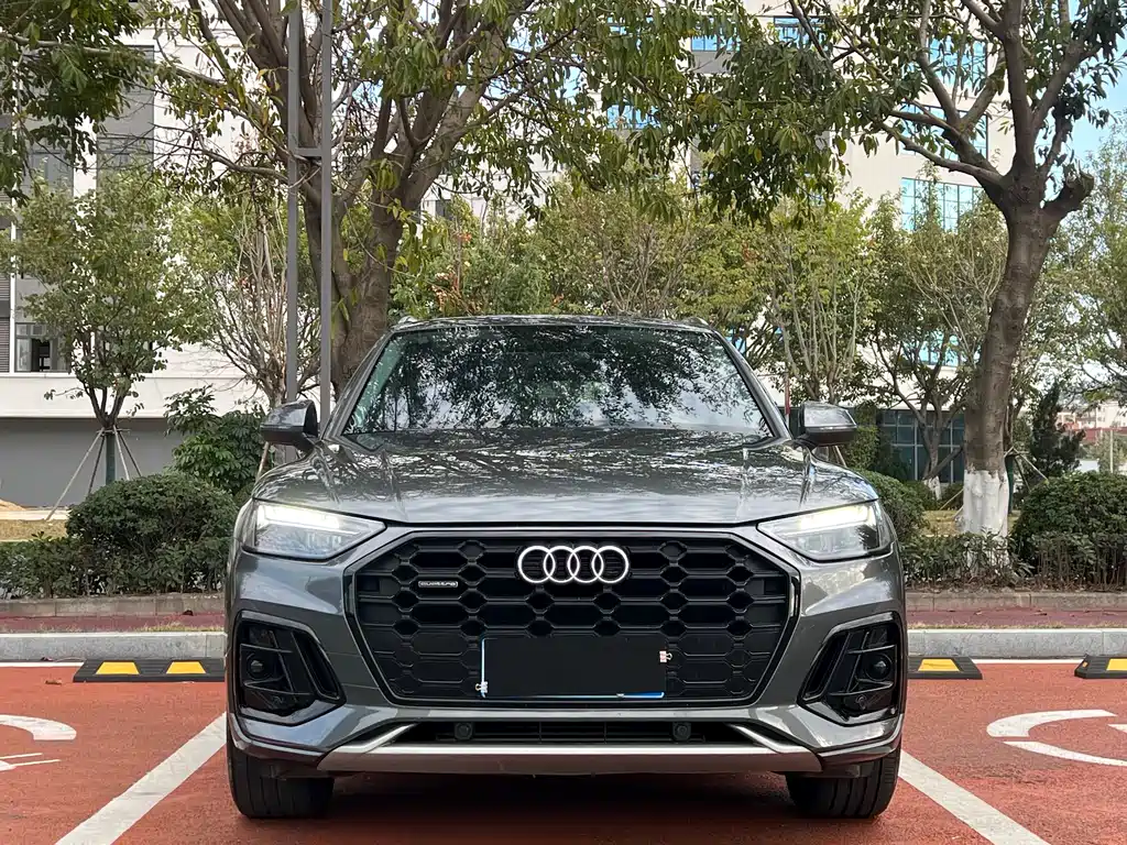 Audi Q5L 2022 — фото 2