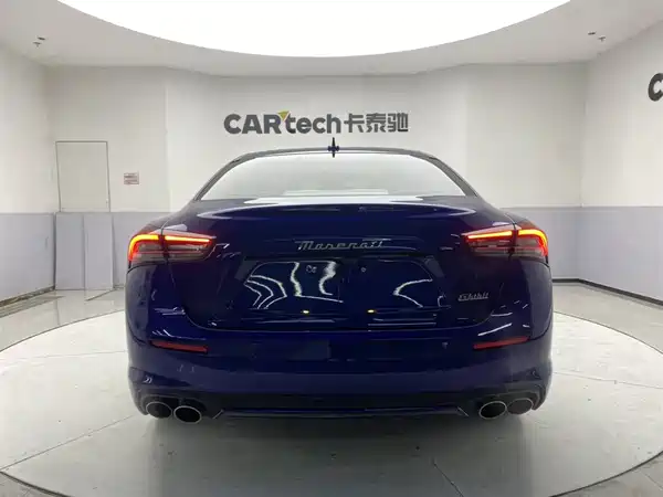 Maserati Ghibli 2021