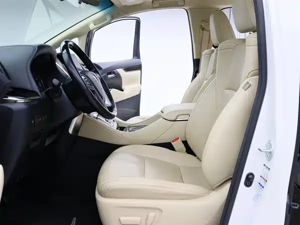 Toyota Alphard 2021