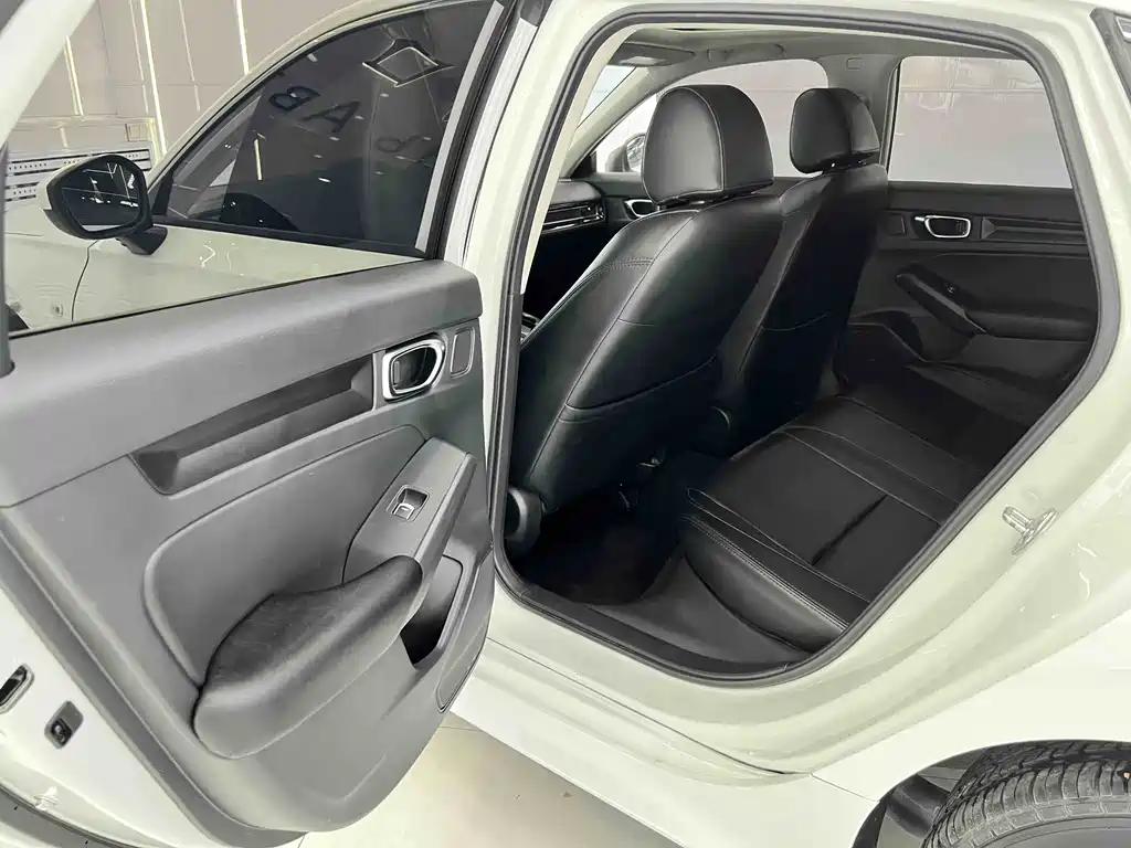 Honda Civic 2022 — фото 12