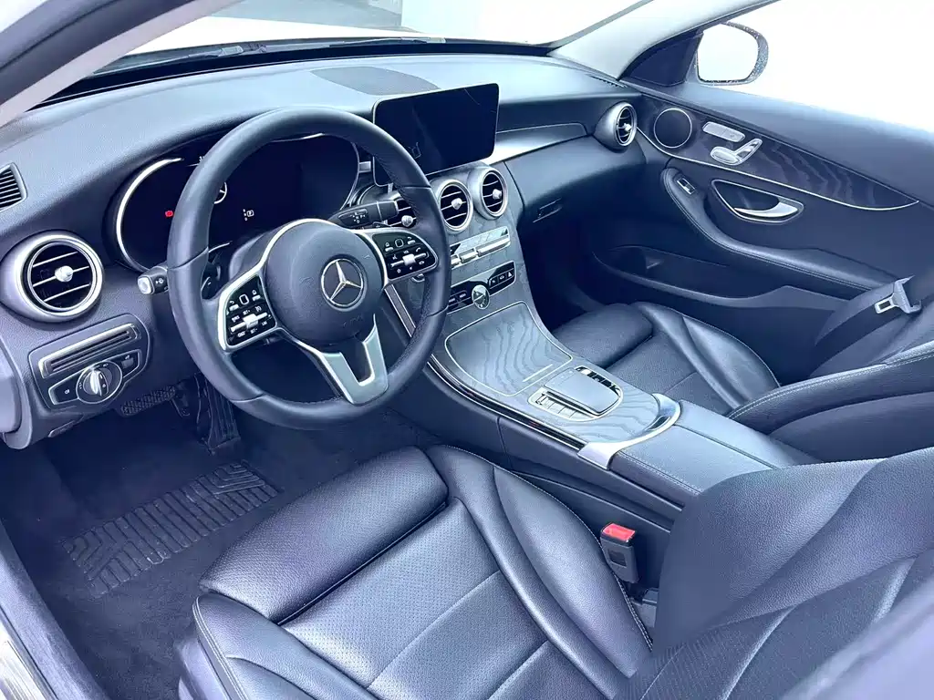 Mercedes-Benz C-Class 2020