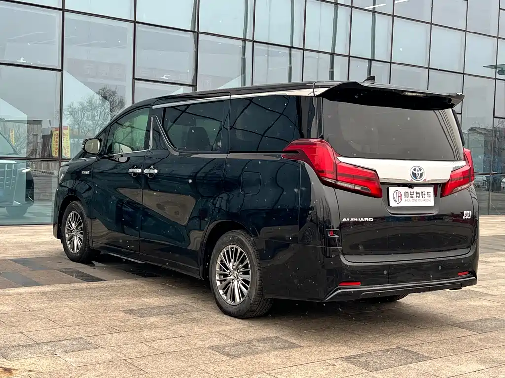 Toyota Alphard 2020 — фото 4
