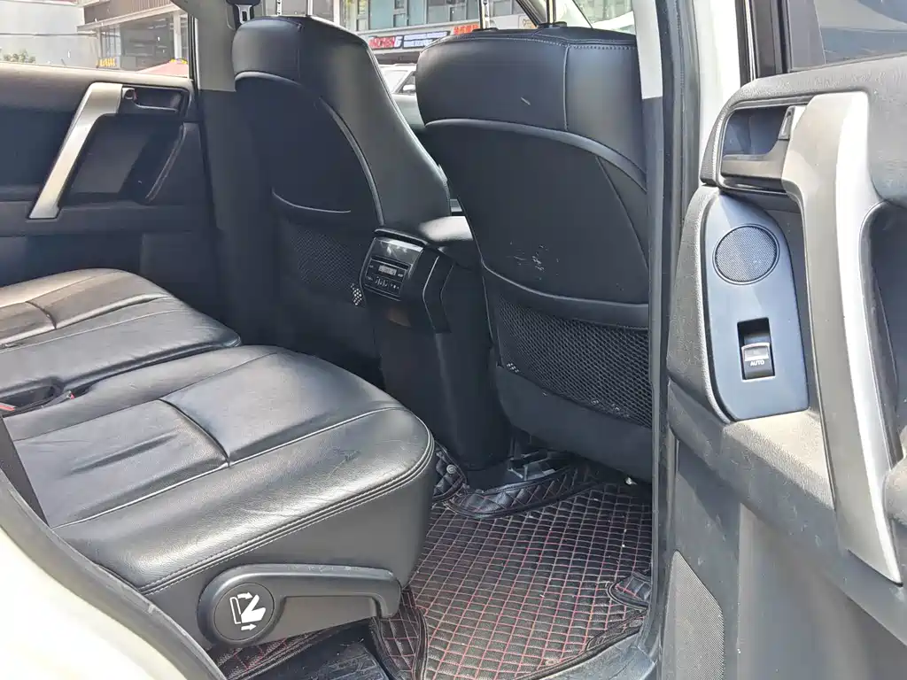 Toyota Prado 2017 — фото 14