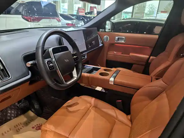 Li Auto L8 2023