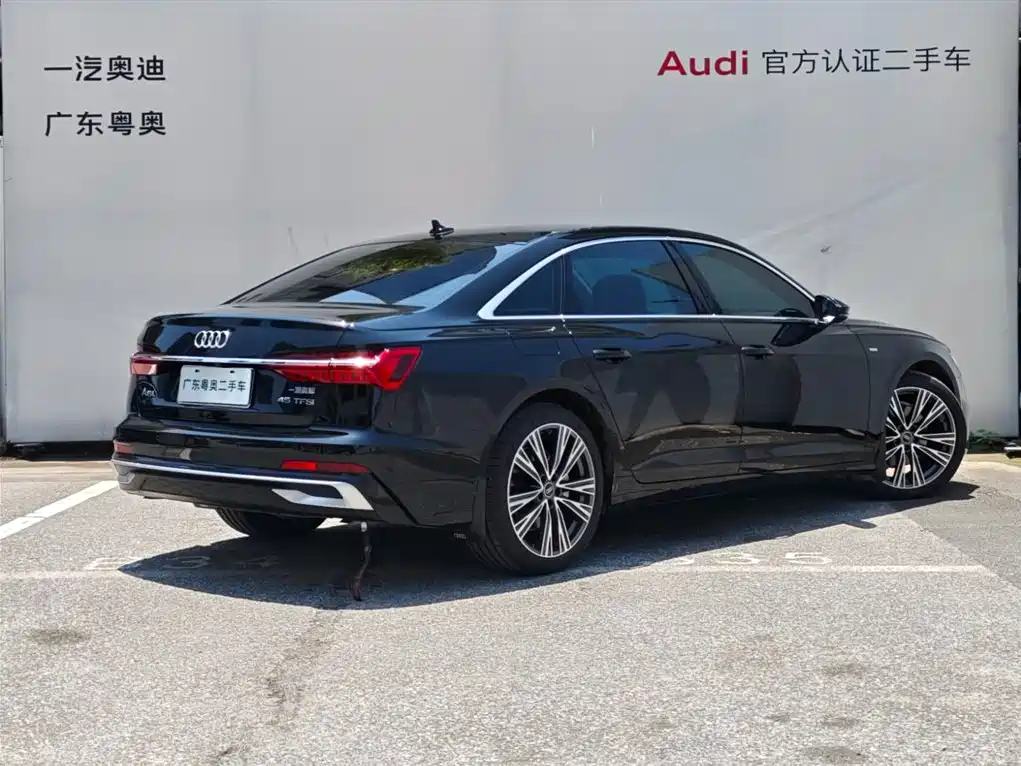 Audi A6L 2025 — фото 4