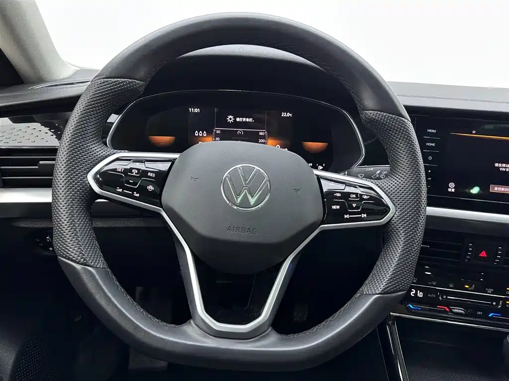 Volkswagen Passat 2023 — фото 10