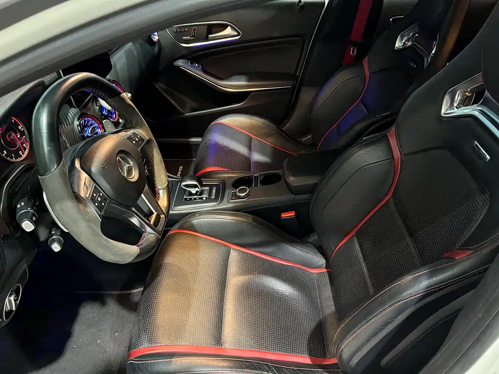 Mercedes-Benz A-Class AMG 2015 — фото 9