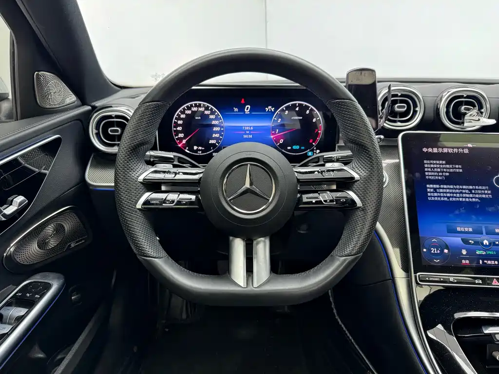 Mercedes-Benz C-Class 2023 — фото 17