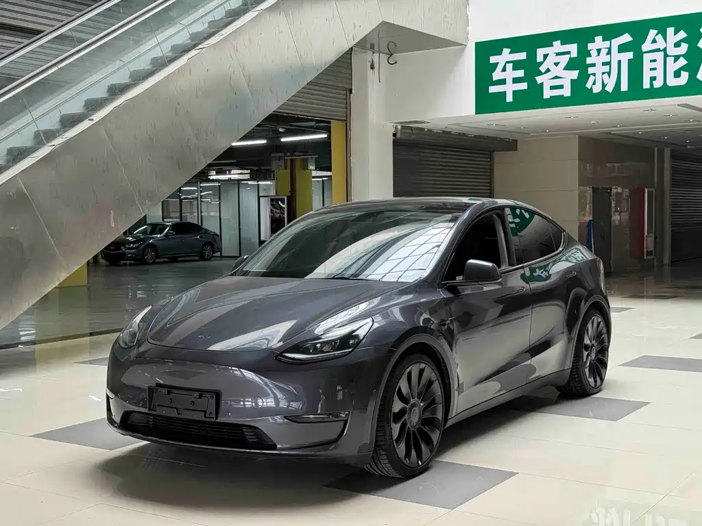 Tesla Model Y 2022 — фото 1