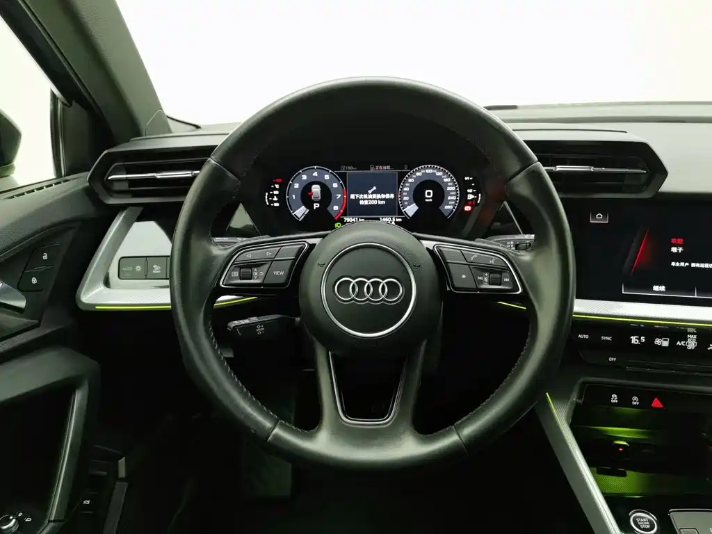 Audi A3 2021 — фото 11