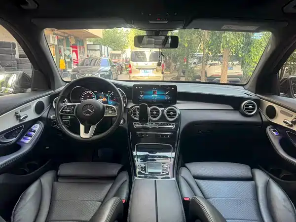 Mercedes-Benz GLC 2021