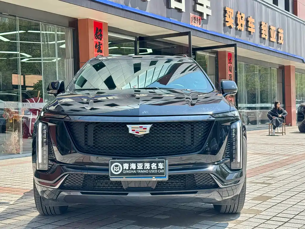 Cadillac XT5 2025 — фото 2