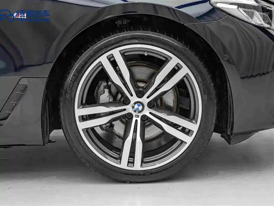 BMW 6 Series GT 2023 — фото 11