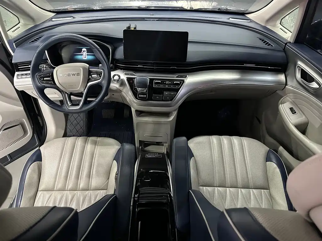 Roewe iMAX8 2021