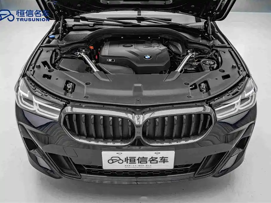 BMW 6 Series GT 2023 — фото 21