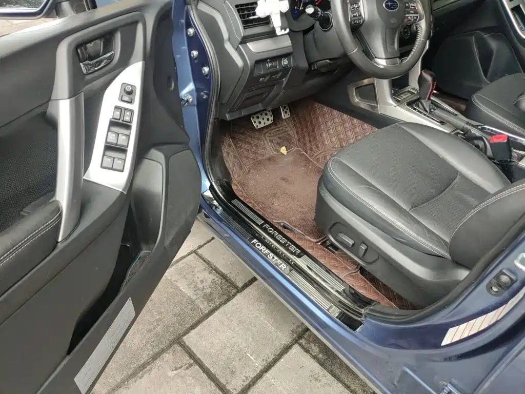 Subaru Forester 2014 — фото 14