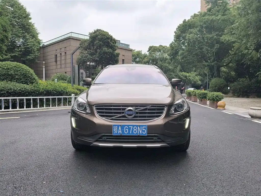 Volvo XC60 2016 — фото 4