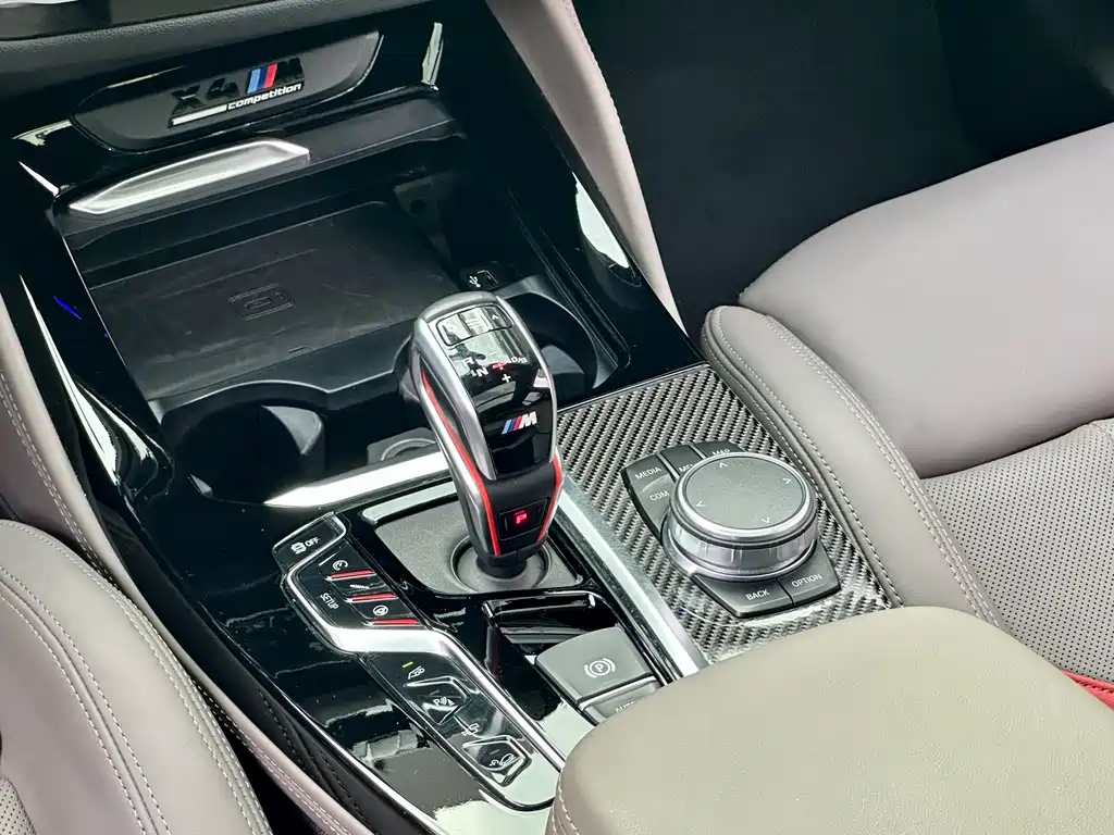 BMW X4 M 2020 — фото 16