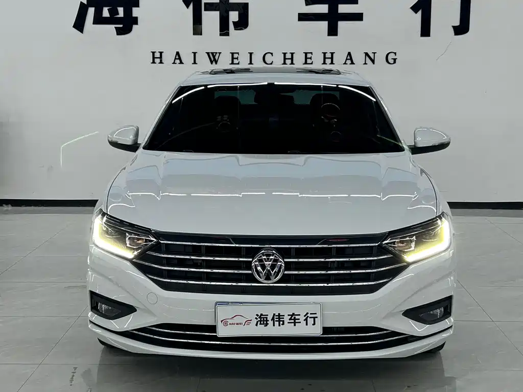 Volkswagen Sagitar 2022