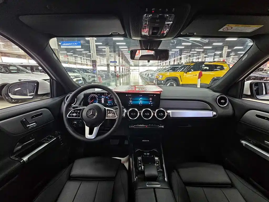 Mercedes-Benz GLB 2021 — фото 11