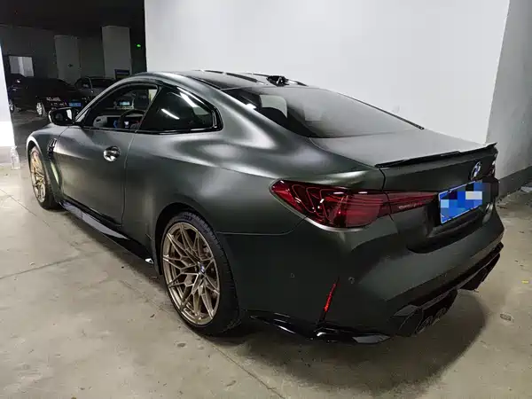 BMW M4 2025