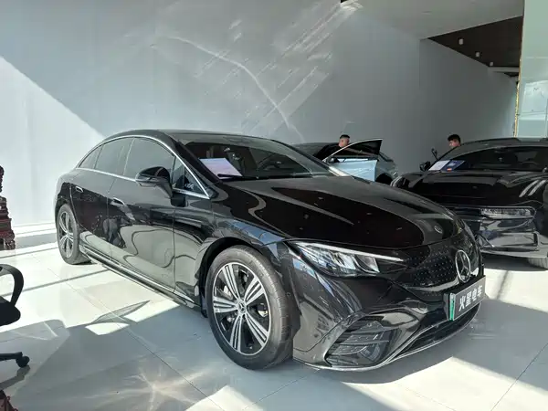 Mercedes-Benz EQE 2024