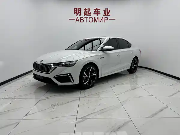 Skoda Octavia 2023