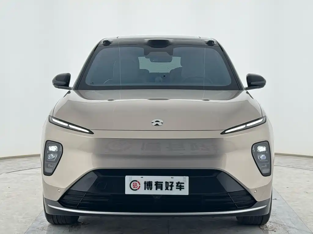 NIO ES8 2024