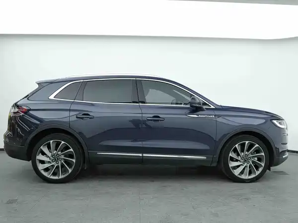 Lincoln Nautilus 2022