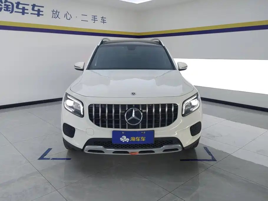Mercedes-Benz GLB 2021