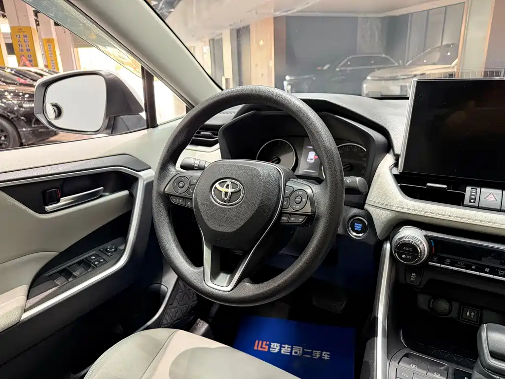 Toyota Wildlander 2020 — фото 14