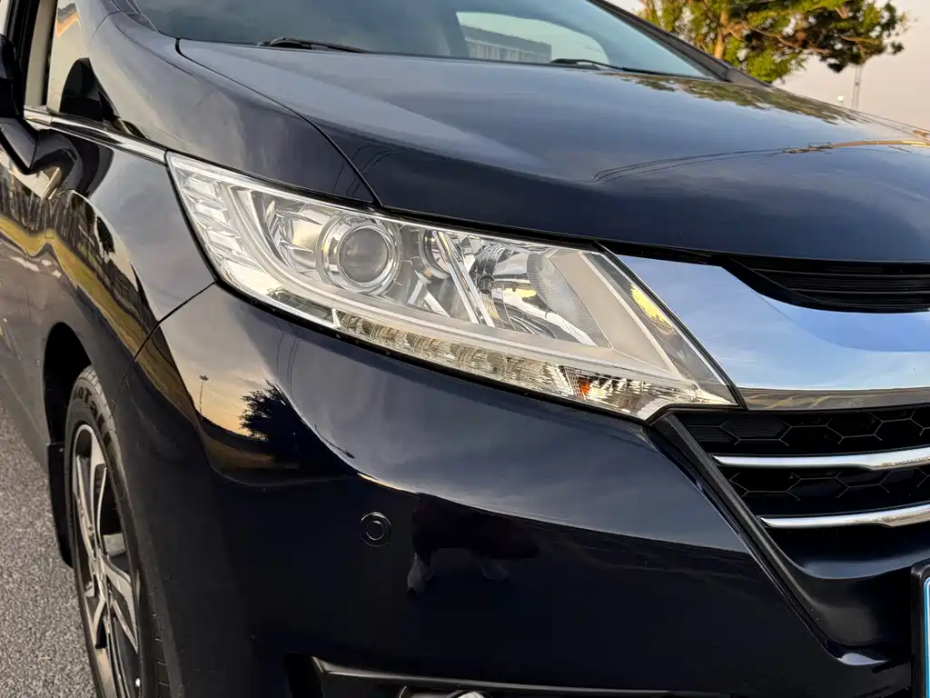 Honda Odyssey 2014 — фото 29
