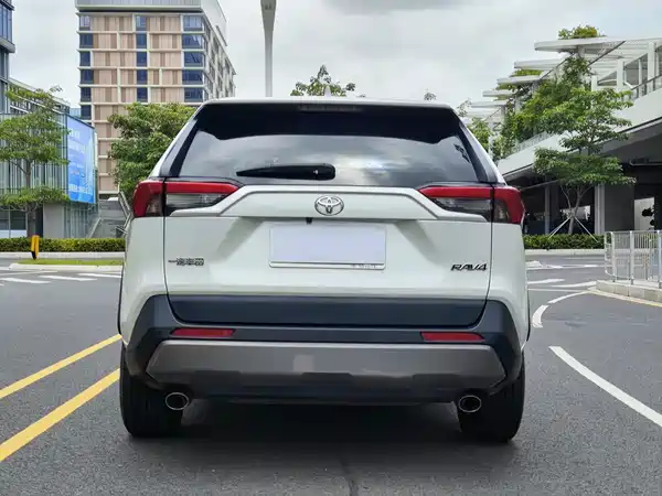 Toyota RAV4 2023