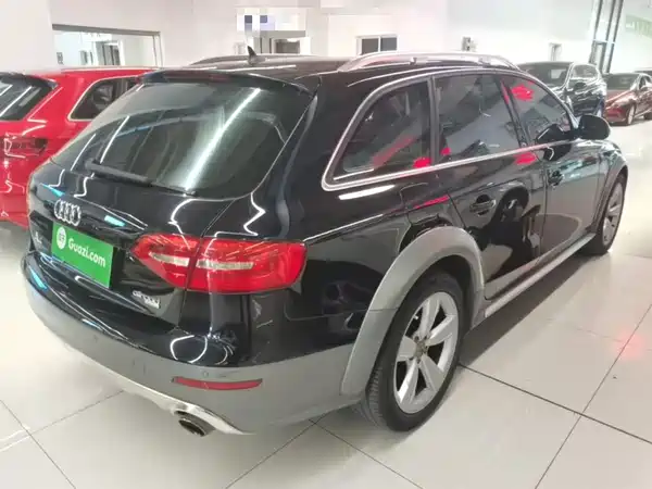Audi A4 2014