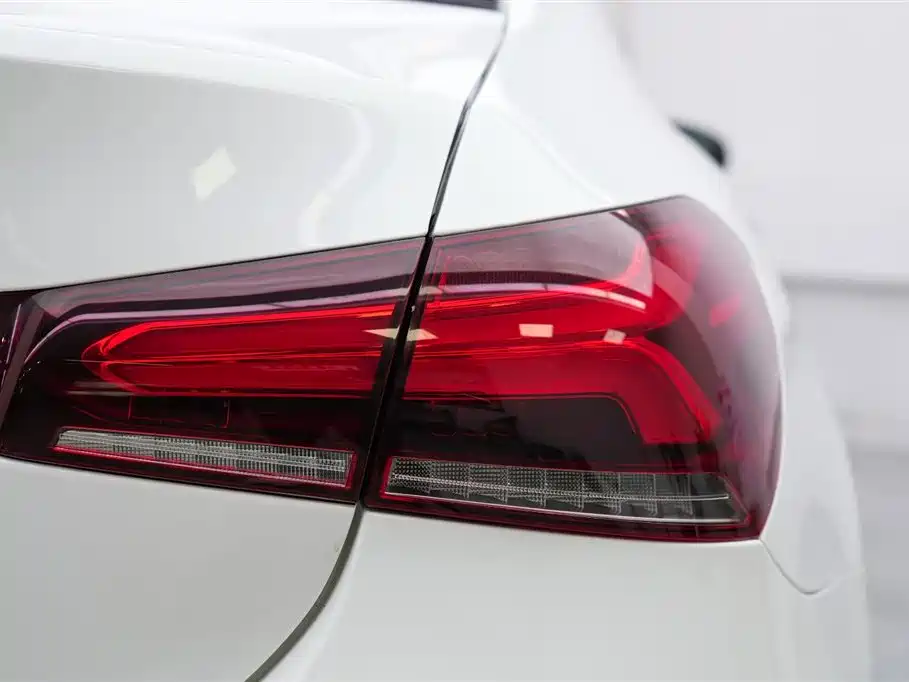 Mercedes-Benz A-Class 2020 — фото 16