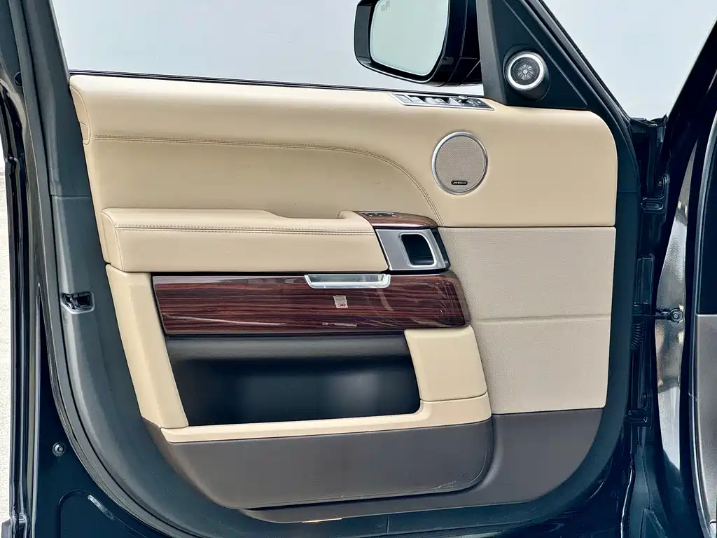 Land Rover Range Rover 2018 — фото 6