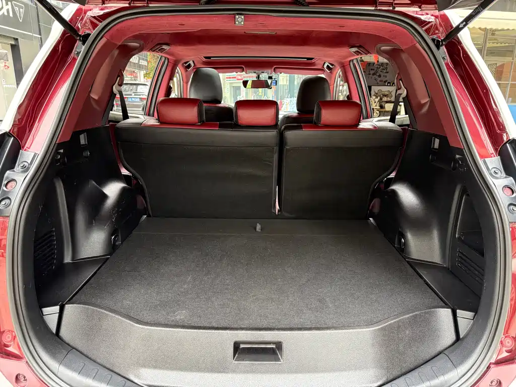 Toyota RAV4 2019 — фото 18
