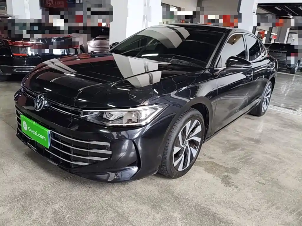 Volkswagen Passat 2025