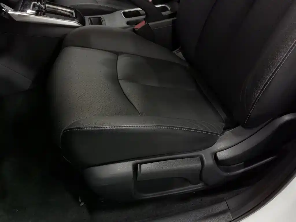 Nissan Sylphy 2019 — фото 20