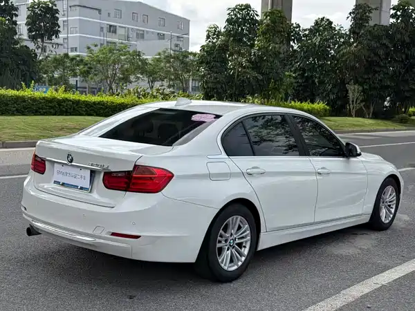BMW 3 Series 2015