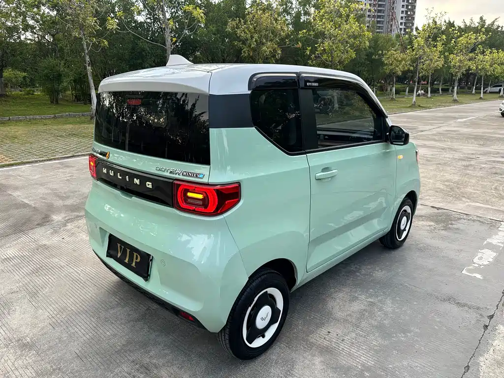 Wuling MINIEV 2021 — фото 9